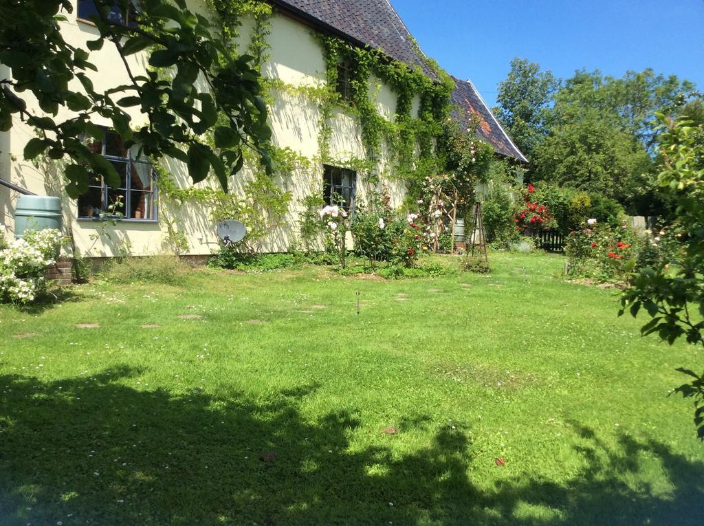 Valley Farmhouse, Westhall Redisham Exteriér fotografie